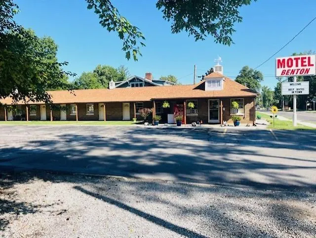 Hotel Benton Motel 4*