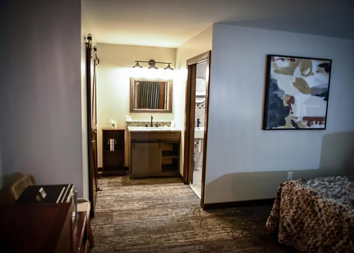 Hotel Benton Motel 4*