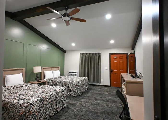 Benton Motel Hotel