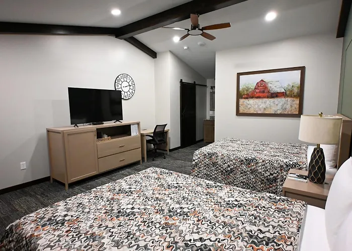 Benton Motel Hotel 4*
